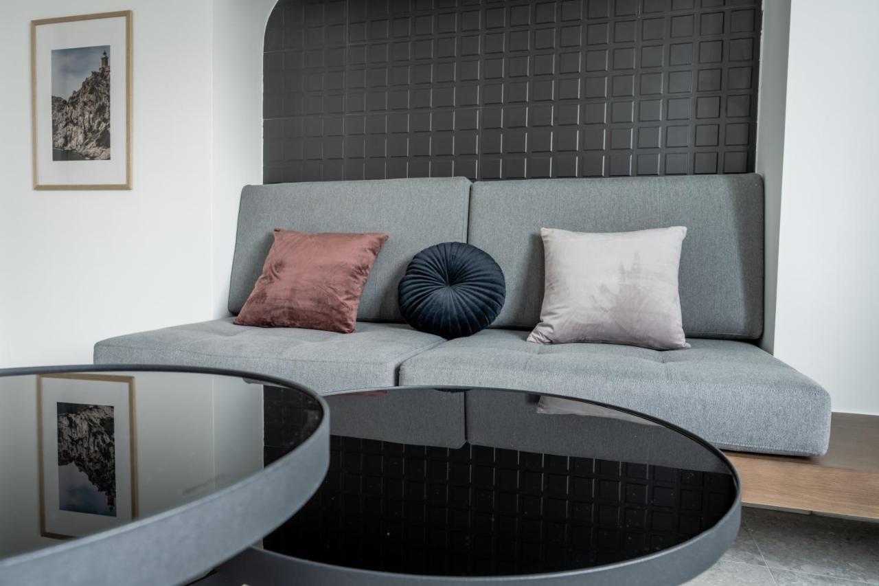 Athinaion Recreation Suites เอเธนส์ ภายนอก รูปภาพ